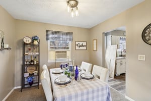 6370-6372 Trumbull Rd-S0111-017.jpg