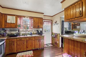 6370-6372 Trumbull Rd-S0111-026.jpg