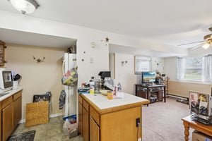 6370-6372 Trumbull Rd-S0111-052.jpg