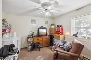 6370-6372 Trumbull Rd-S0111-054.jpg