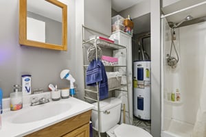 6370-6372 Trumbull Rd-S0111-060.jpg