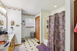 6370-6372 Trumbull Rd-S0111-063.jpg