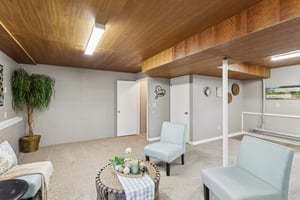 6370-6372 Trumbull Rd-S0111-075.jpg