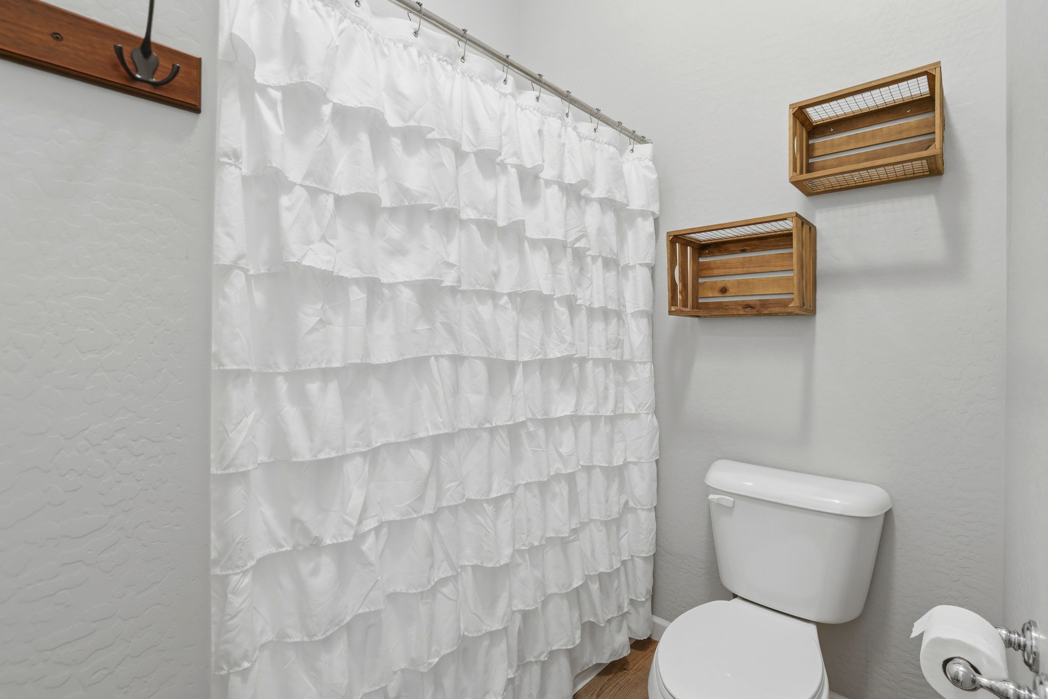 Bathroom 2(2)