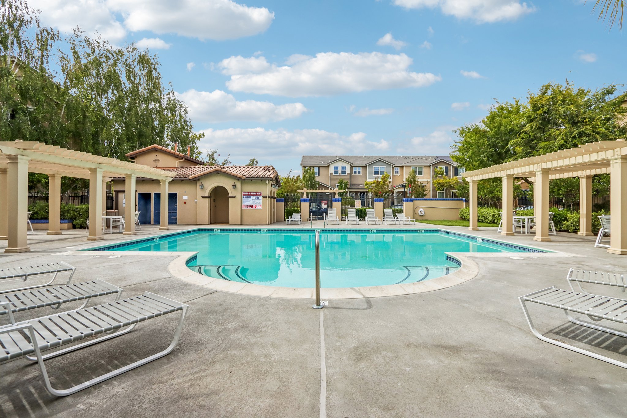 Byron Ln-1808-901.jpg