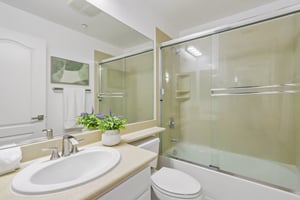 Byron Ln-S1908-051.jpg