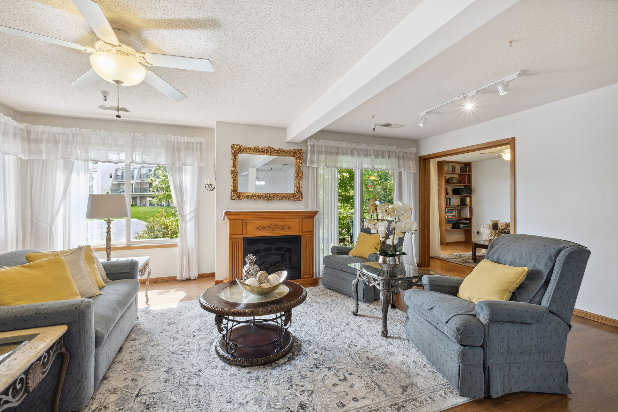 03_Interior