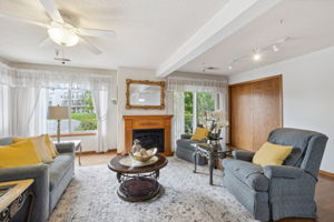04_Interior