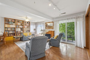 02_Interior