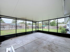  Photo 70