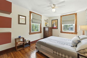  Photo 40