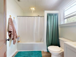 Photo 38