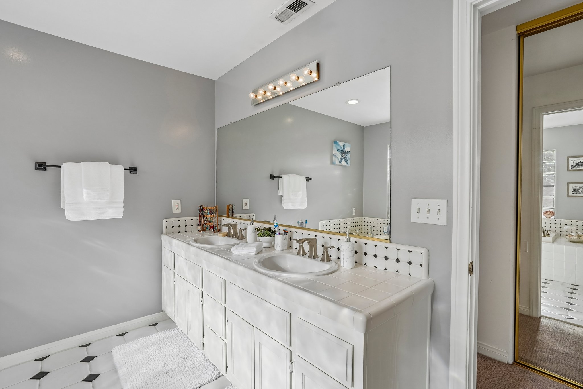Rosecrans Ave-S1808-045.jpg