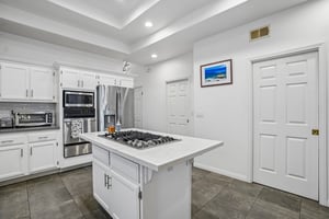 Rosecrans Ave-S1808-022.jpg