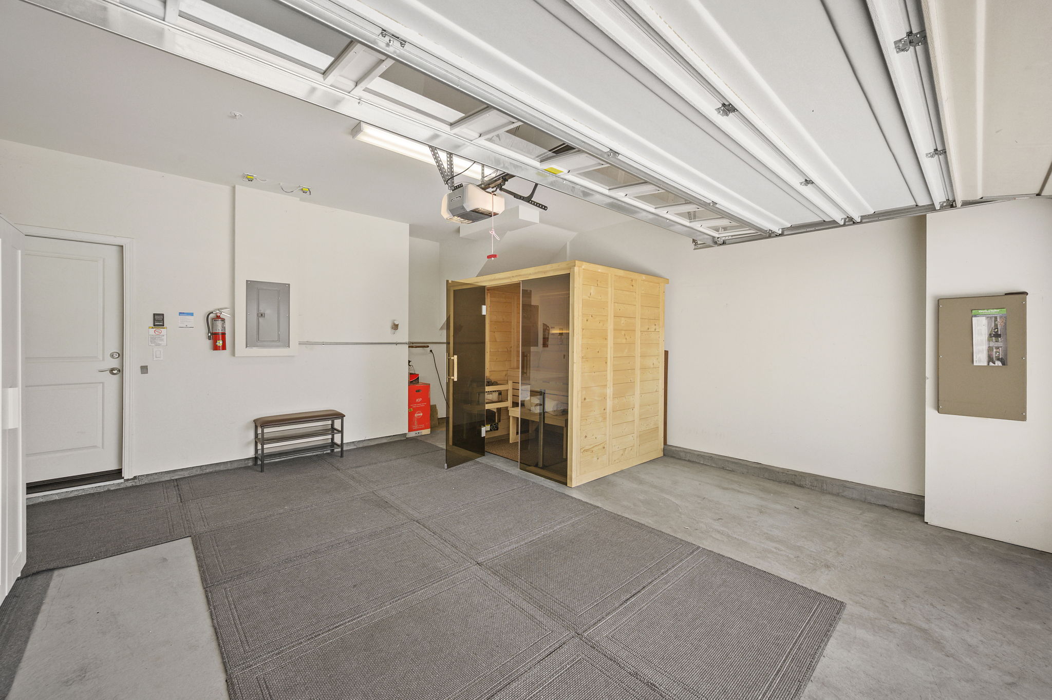  Photo 41