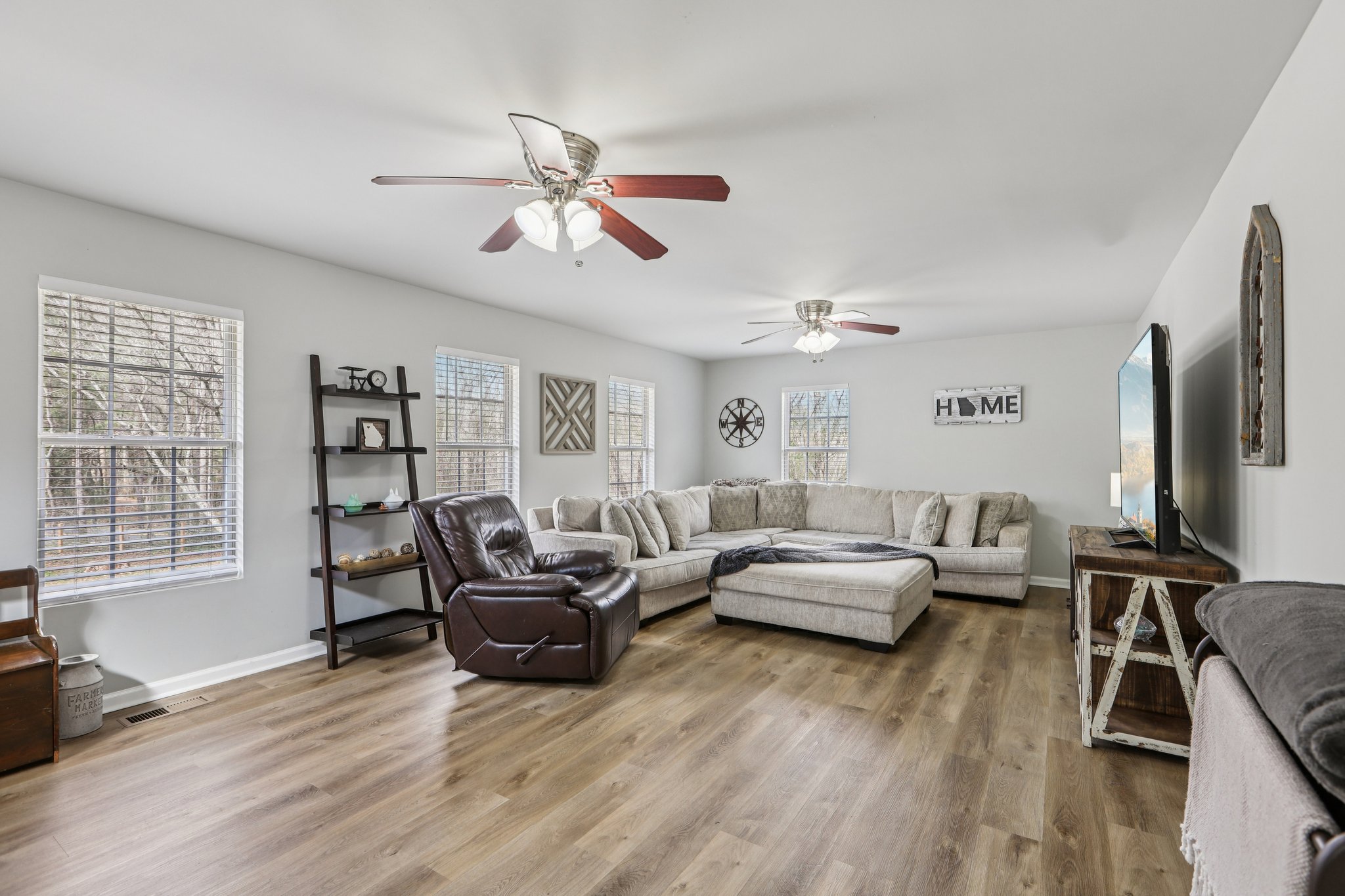 Claude Parks Rd-S0603-005.jpg