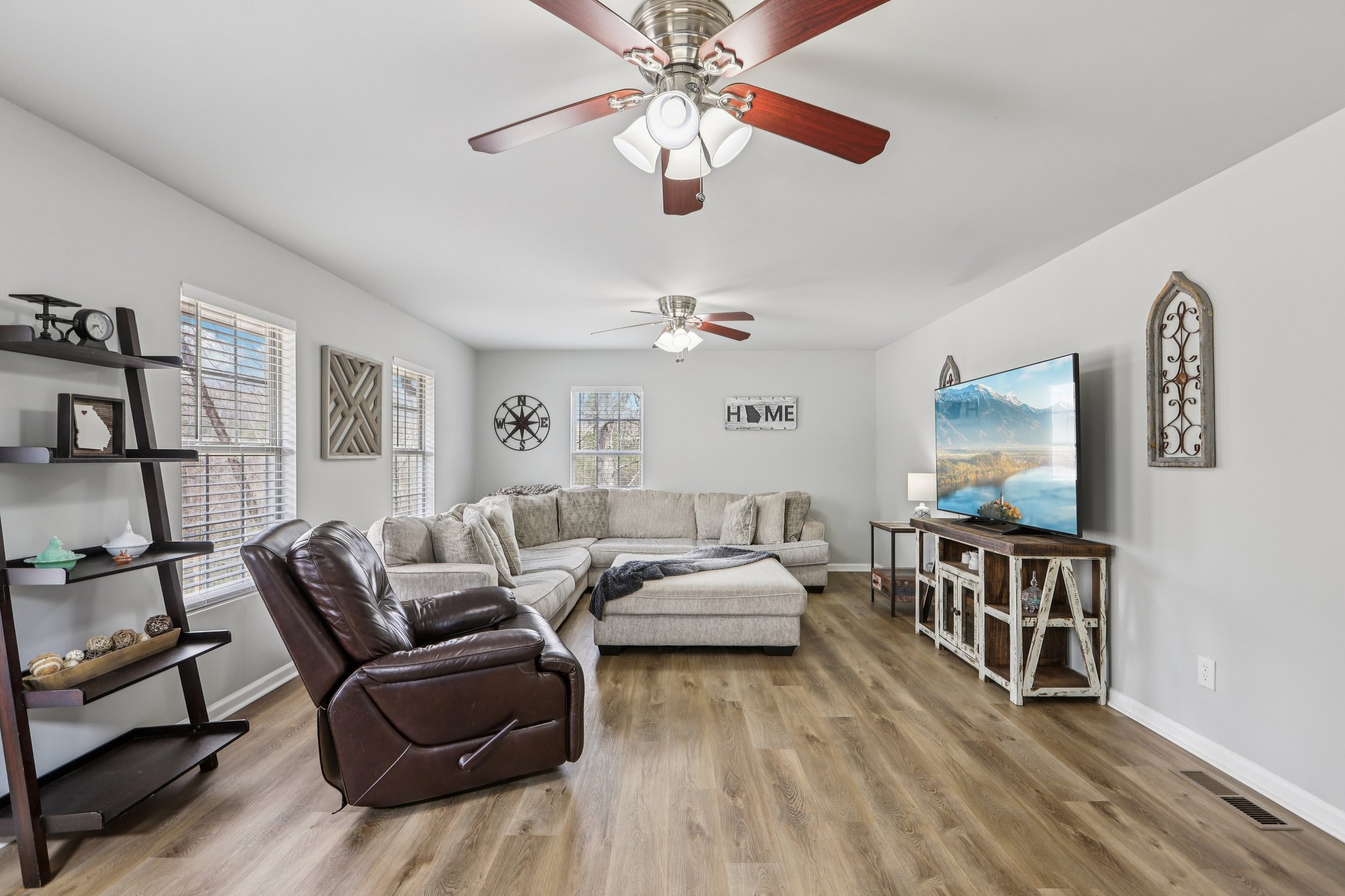 Claude Parks Rd-S0603-007.jpg