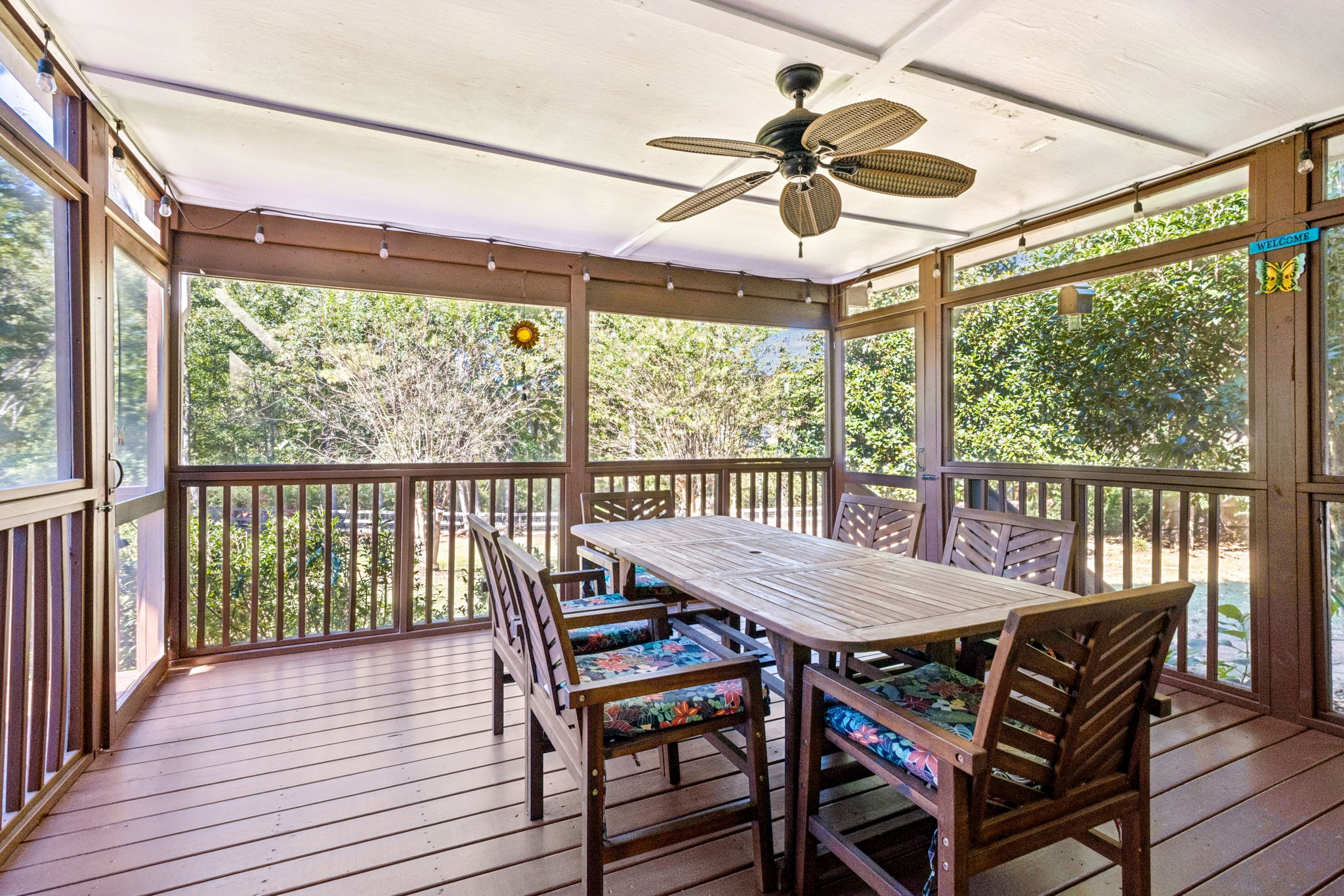 Screened-in Porch