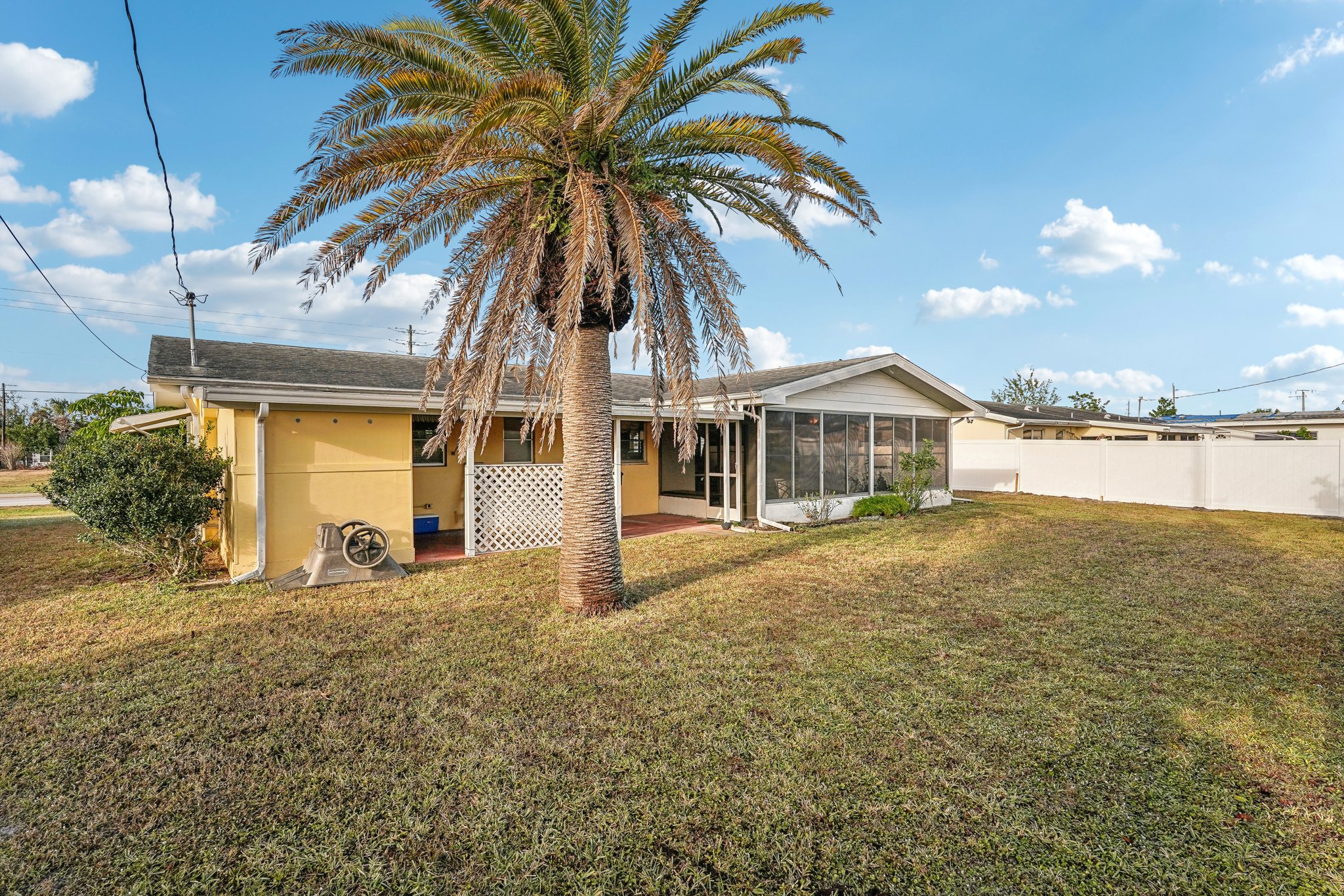 S Biscayne Dr-036.jpg