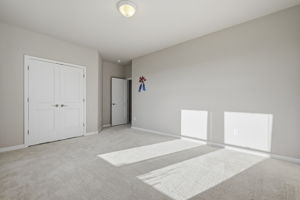  Photo 34