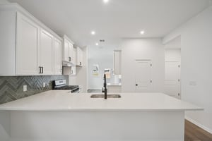 Marsh Ln-S0601-008.jpg