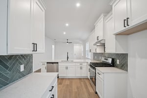 Marsh Ln-S0601-010.jpg