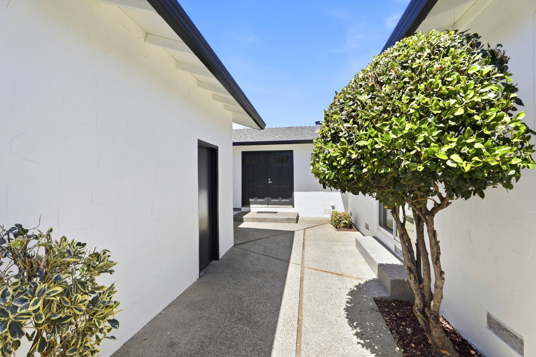 004_F8_6385 Tamalpais Ave