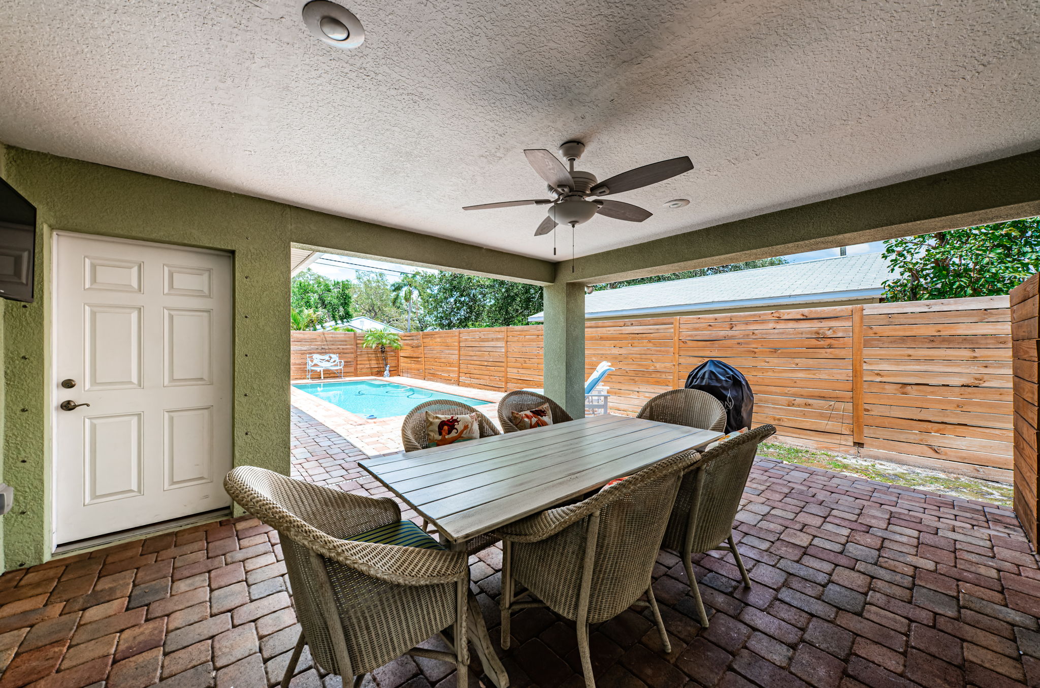 Patio 1