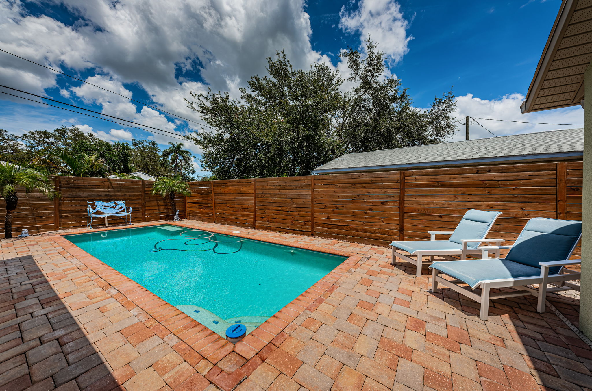 Pool 1