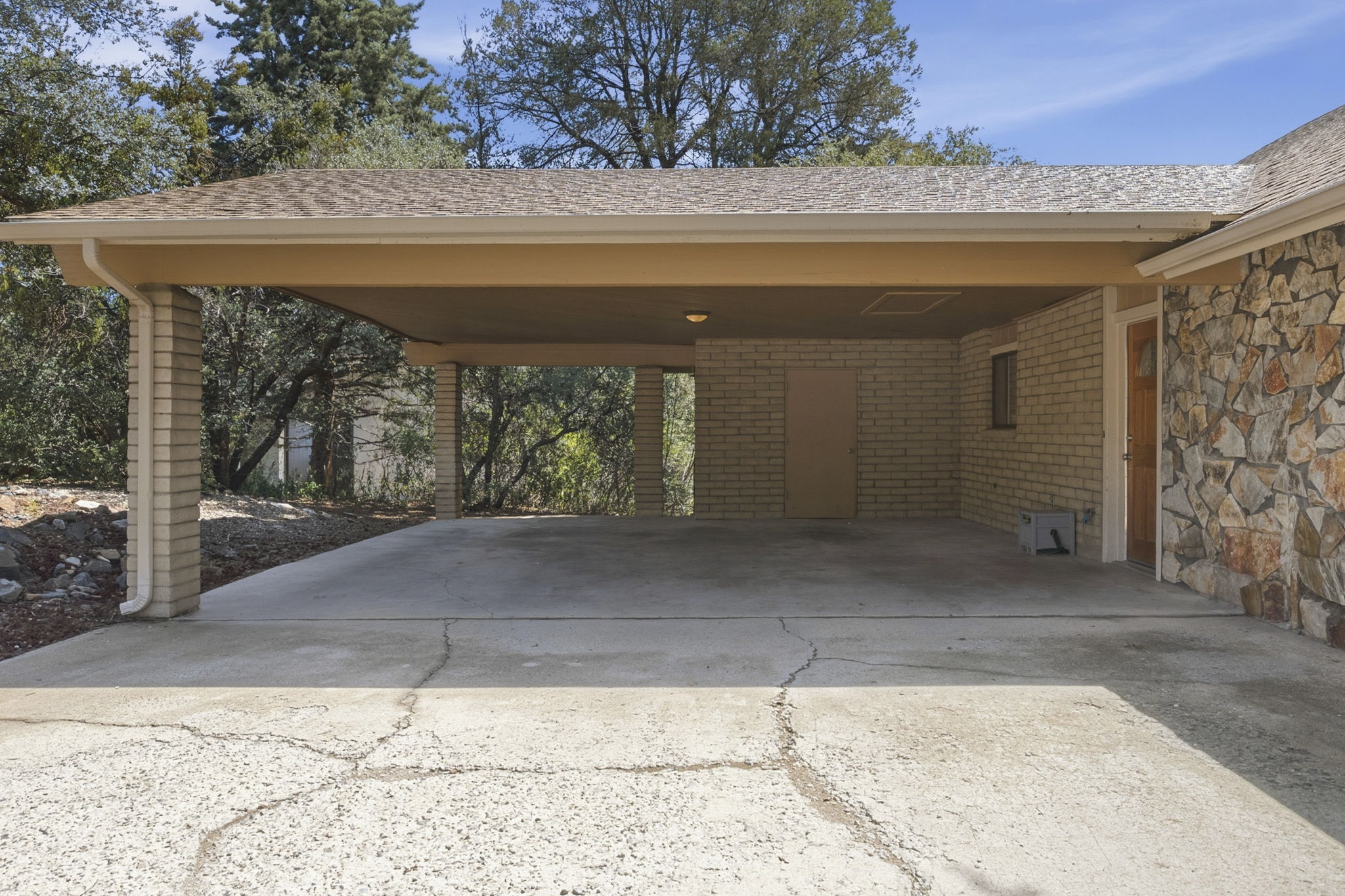 Carport