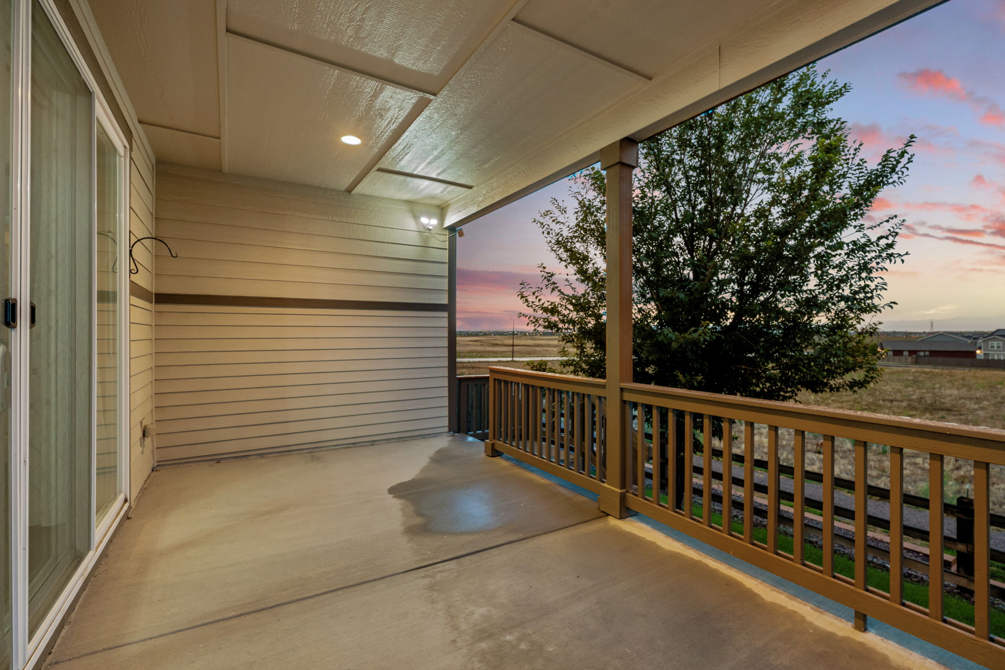  Photo 53