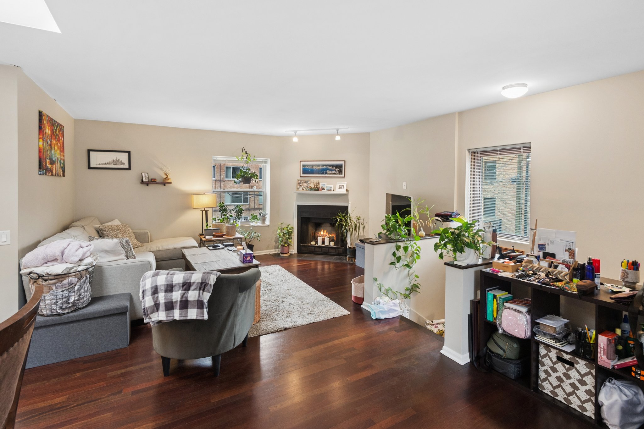 639 W Deming Pl Coach House_007.jpg