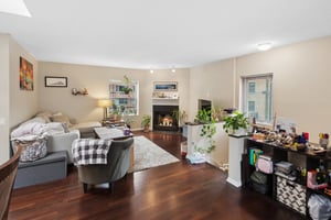 639 W Deming Pl Coach House_007.jpg