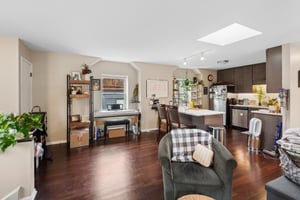 639 W Deming Pl Coach House_008.jpg