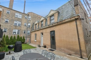 639 W Deming Pl Coach House_015.jpg