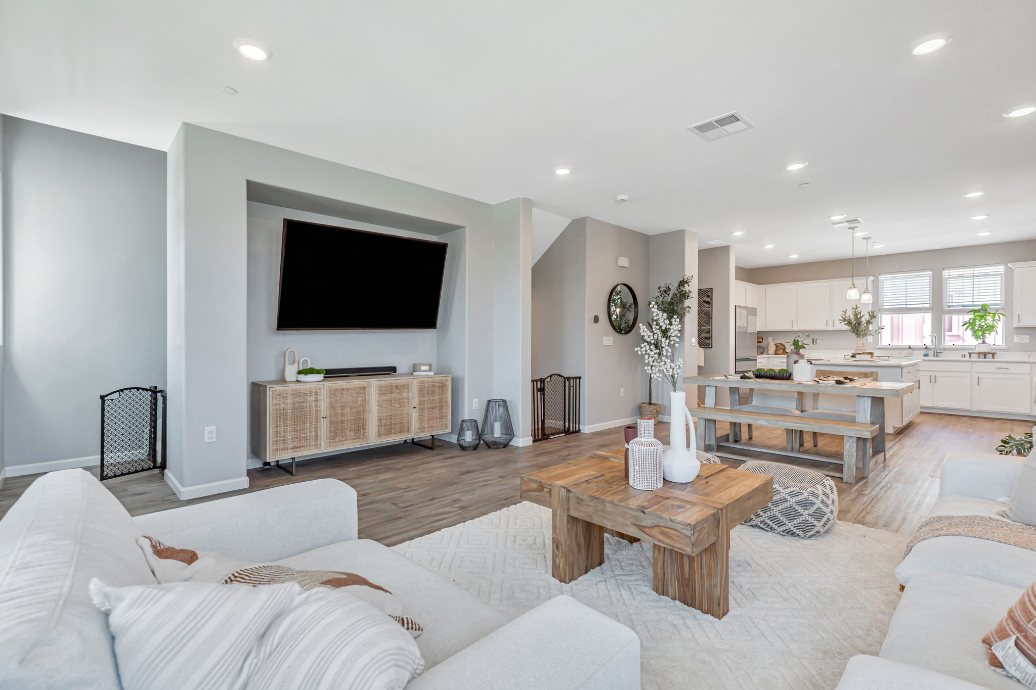 011_6393 Paysar Ln