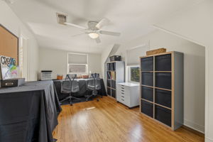  Photo 43