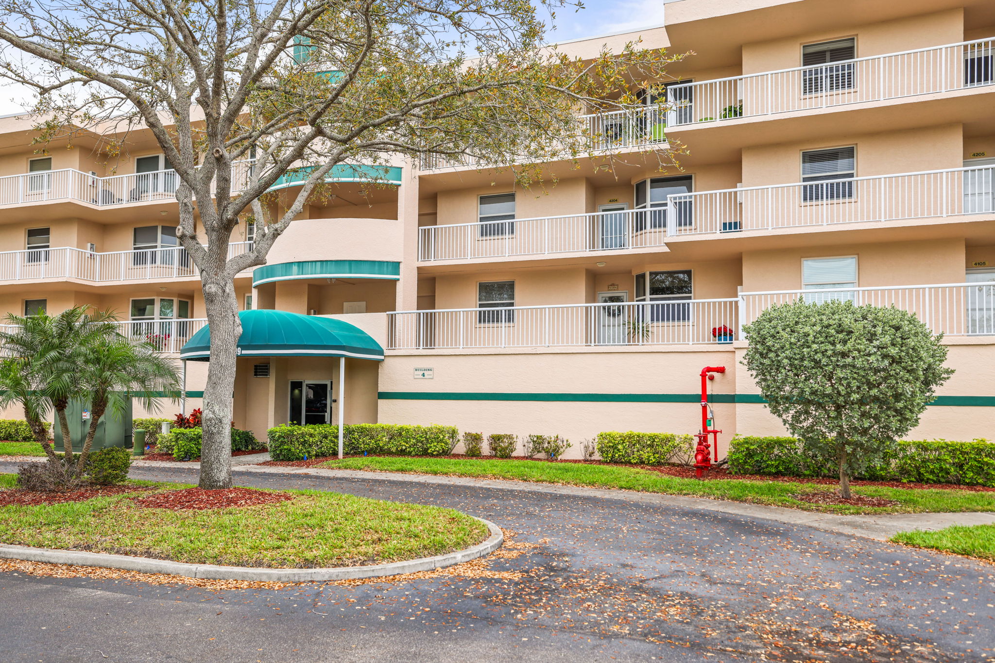 Front of Bldg - 495A2770