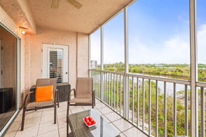 Balcony - 495A2729