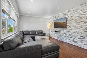 16th Ave-S0907-006.jpg
