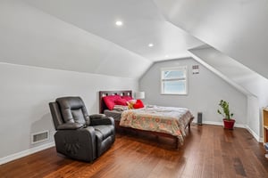 16th Ave-S0907-020.jpg