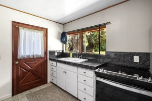 Down Kitchen a