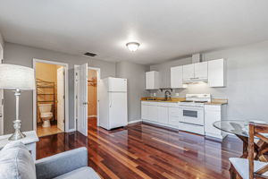 013_64 Azucar Ave_