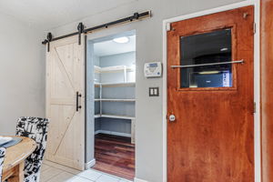 017_64 Azucar Ave_