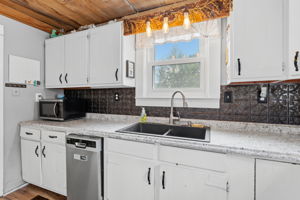  Photo 23