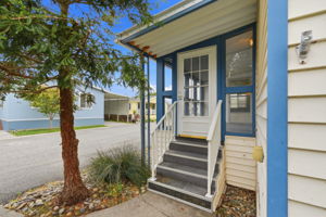 004_F8_64 Creekside Dr
