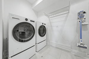  Photo 51