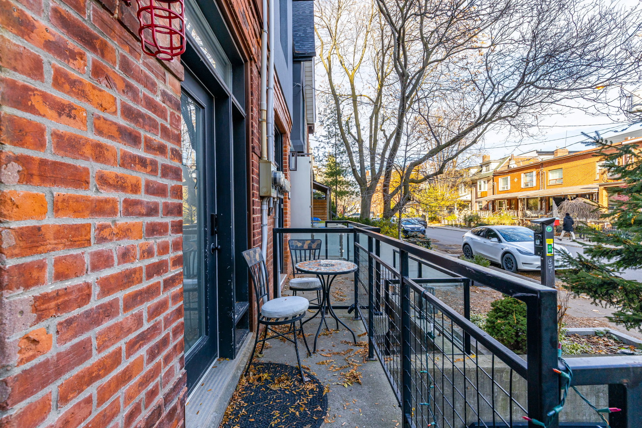 Toronto property showcase — delivered property photograph 3