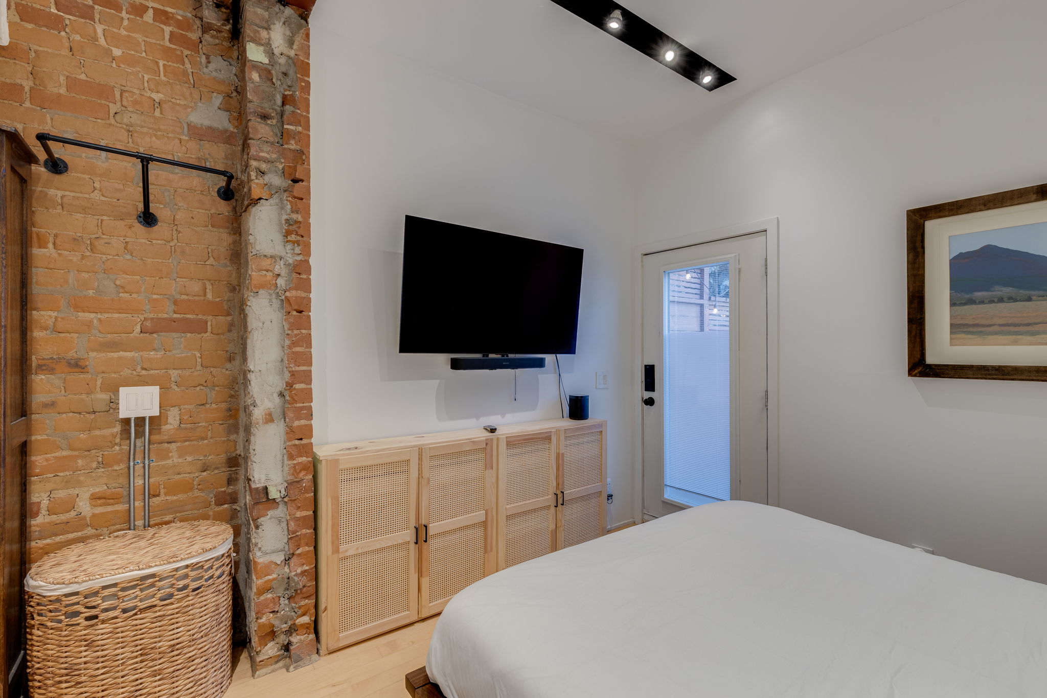 Toronto property showcase — delivered property photograph 16