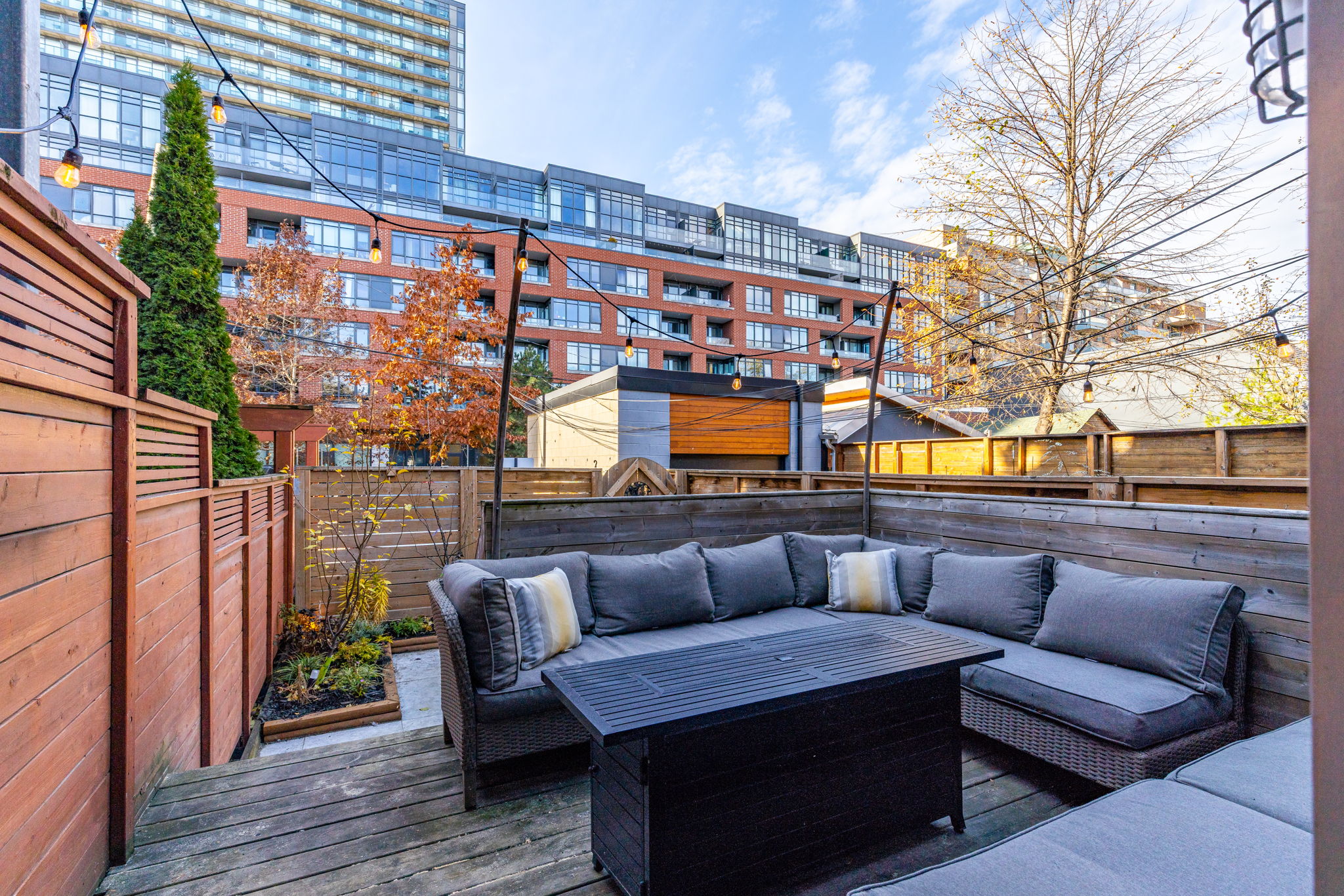 Toronto property showcase — delivered property photograph 17